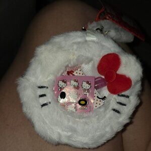 (J21) Hello Kitty White and Red Kids Accessory